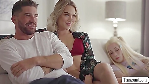 She's a littleya swears is ready for lungs tir and prefers