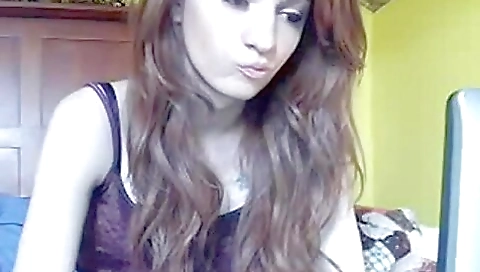 Sexy ebony babe gets fucked in the park