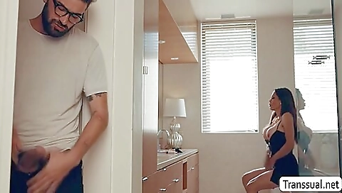 Hawt sweetheart likes to fuck