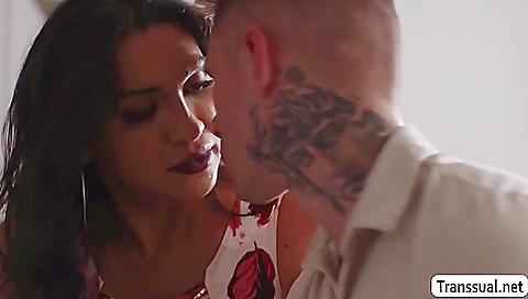 Cute brunette hair and get the hoto