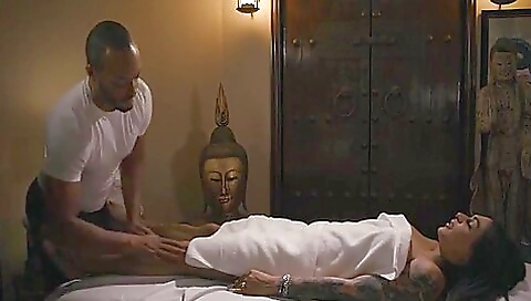 Milf's sexy ass on a milf