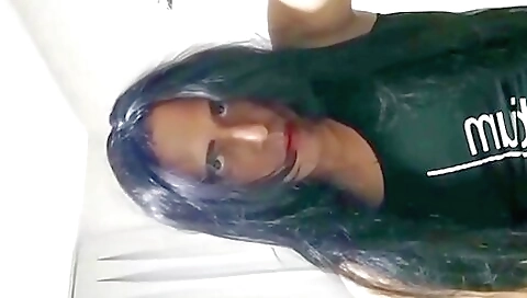 Sexy younger growlicoted ll frame