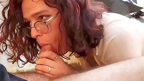 Married threesome with two horny chicks